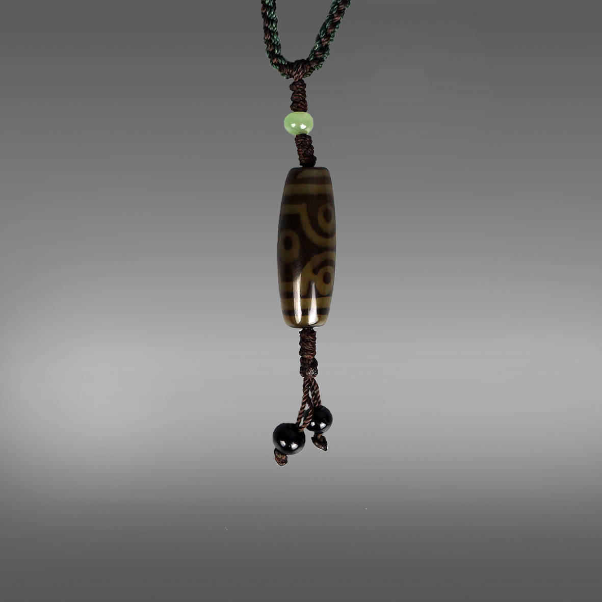 台湾中正拍卖元代玉髓六眼天珠鉴赏