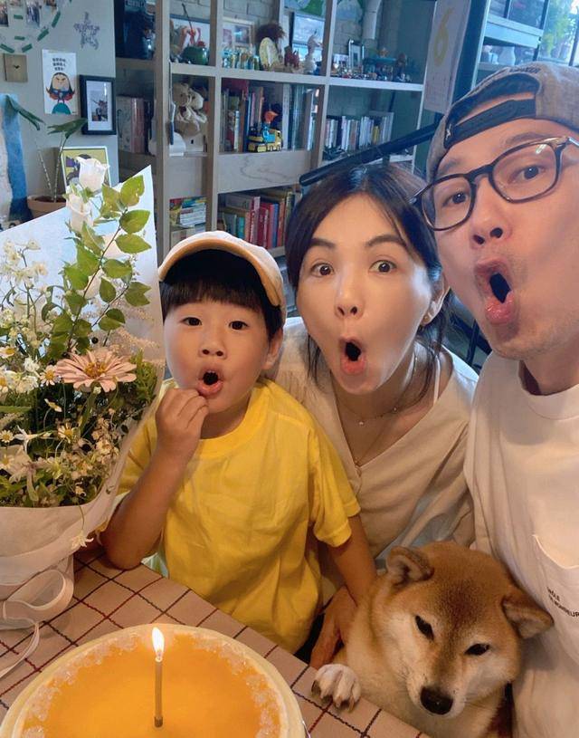 生子的人,散发出母爱的光芒,she"假小子"成人生赢家,40岁陈嘉桦晒生日