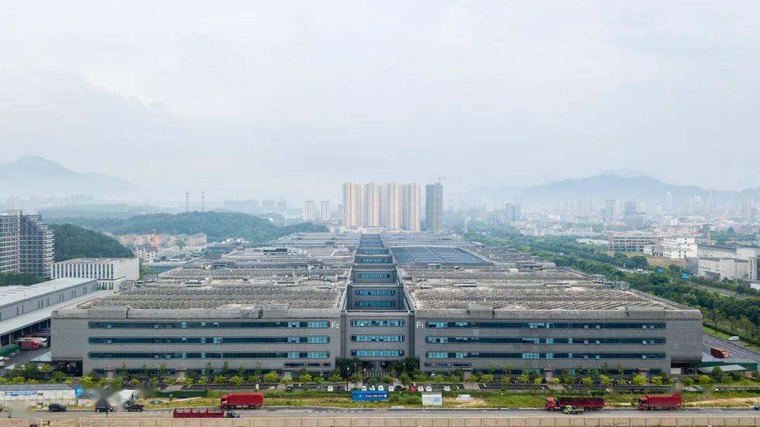 目前,海康威视智能安检产品产业化基地项目正加快建设中,将完成智能