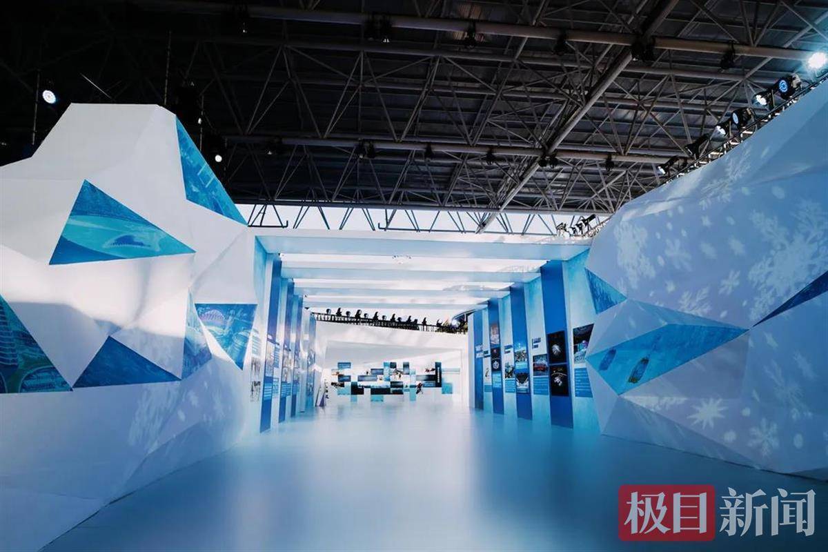 中国冰雪大篷车开进武汉冰壶滑雪桌上冰球全都可以免费体验