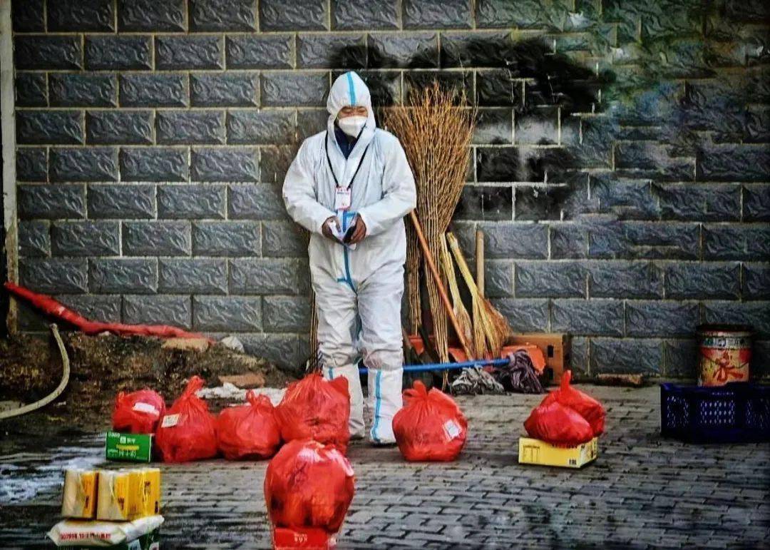 疫线影像扎煤公司抗击新冠病毒疫情摄影作品集三