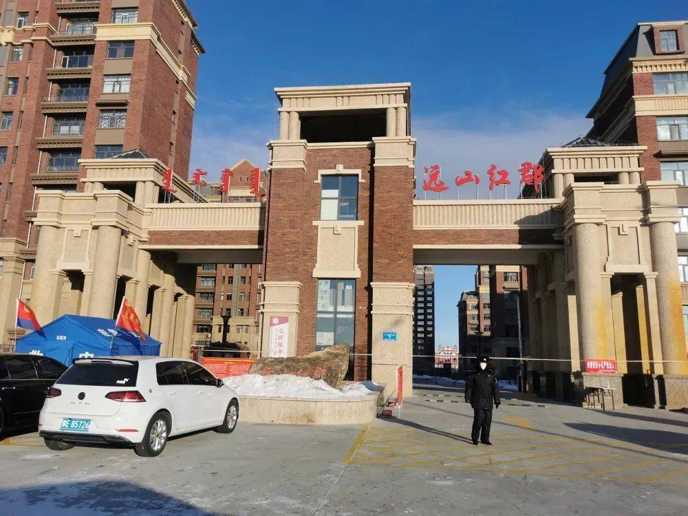 东山街道多措并举全面做好管控小区疫情防控工作