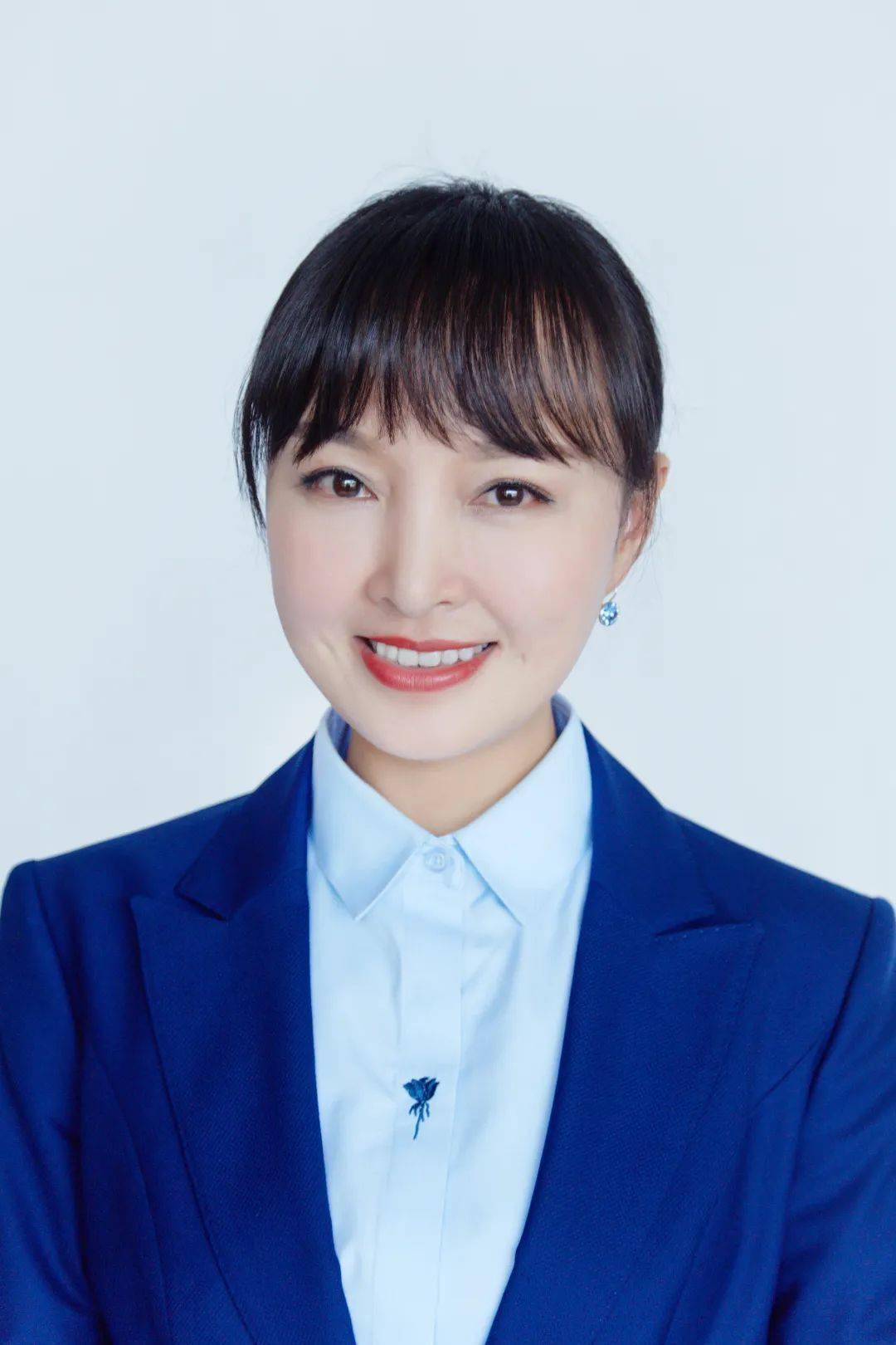 喜迎妇代会飒群芳斗英姿寄语庆盛会