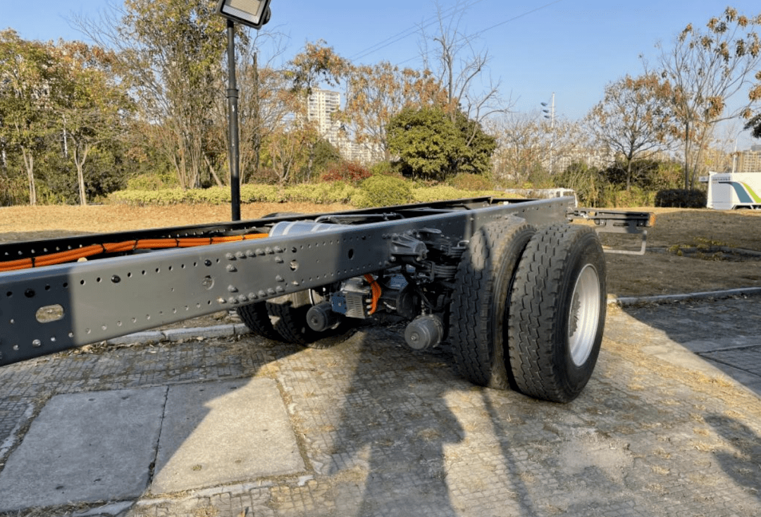 看看重汽这款环卫车底盘_搜狐汽车_搜狐网