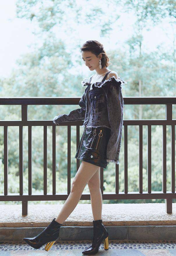 素颜女神王丽坤化身紫霞仙子这颜色真不是谁都能hold住