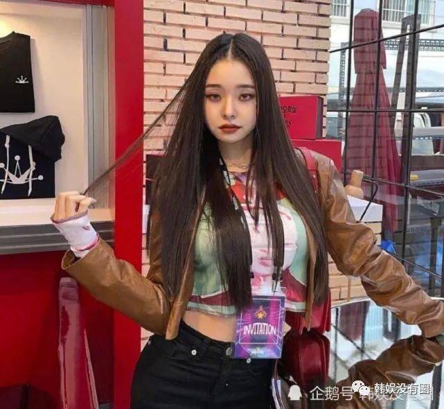 宋智雅撞脸jennie图片