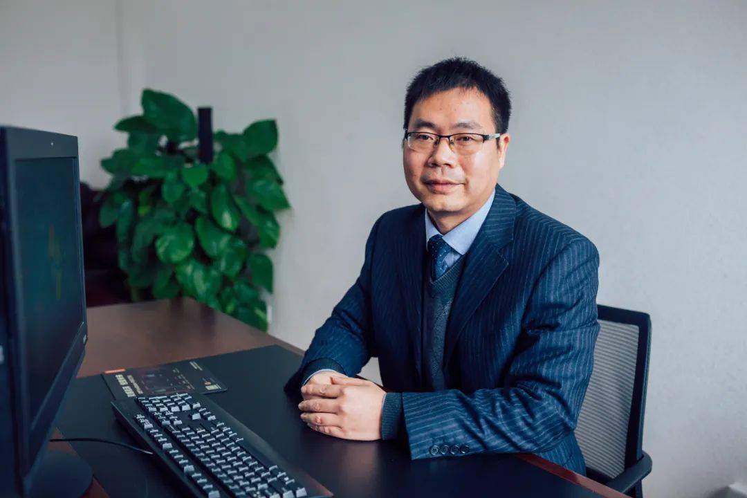 吴小平:深化教育评价改革 加快推进职业教育高质量发展