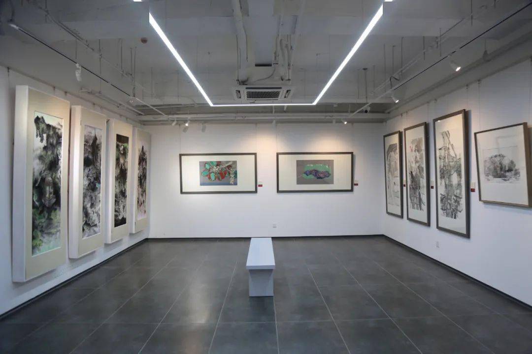 "高峰之路:当代中国画写意性探索研究展(四)"——"70后"中国画艺术家