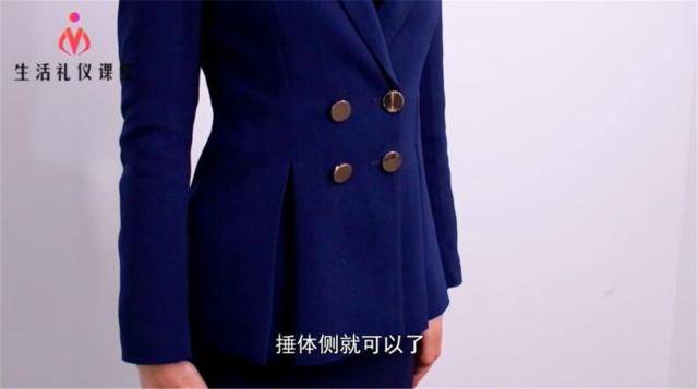站姿决定一个人的气质,女士礼仪站姿有哪些?一起来看看!_原地_动作_场合