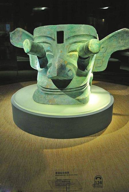 广汉籍作词家陈道斌创作的歌曲向往三星堆在央视三星堆考古直播中播出