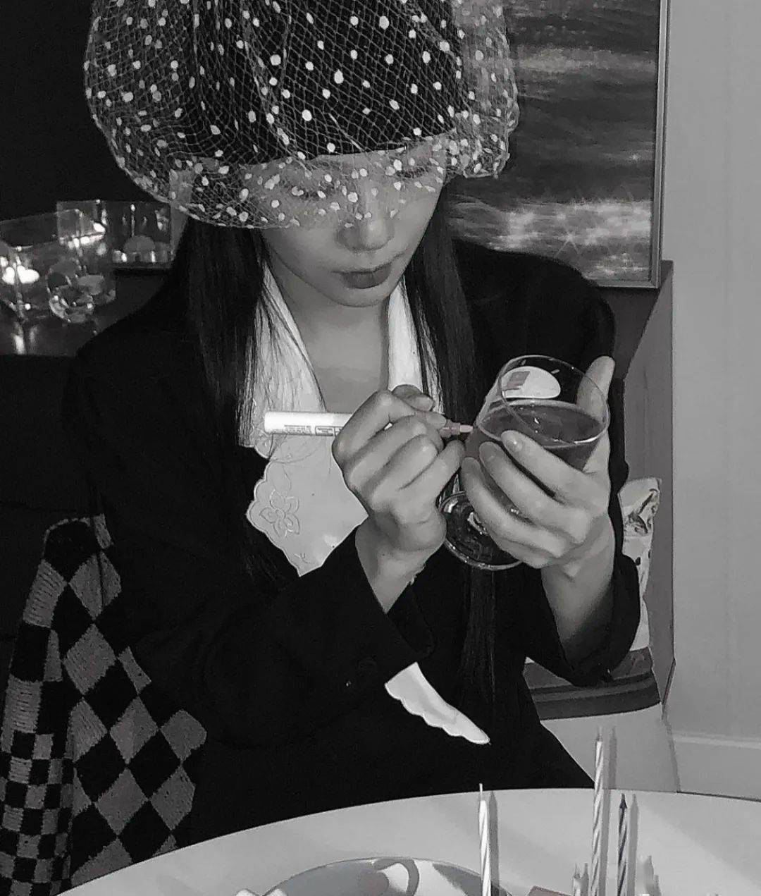 头像| 白看不厌系列微信头像_世界_女孩子_一个人