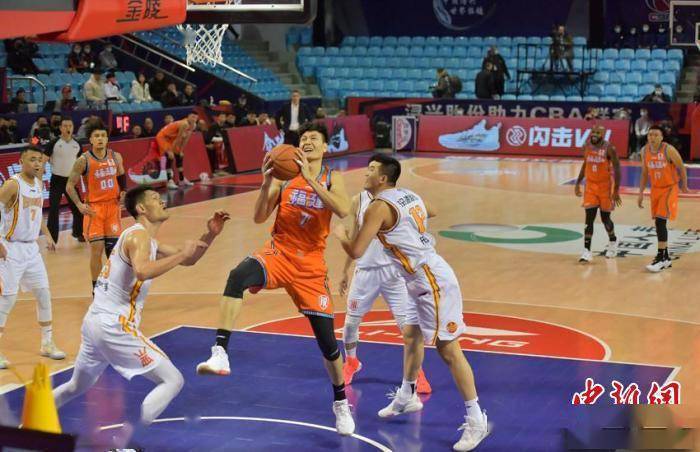 山西|CBA聯(lián)賽第二階段揭幕 山西首戰(zhàn)勝福建
