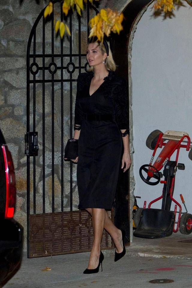 伊万卡夜间出门也有魅力穿1万4连衣裙配黑色发卡性感又显活力