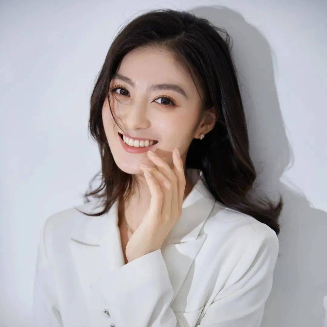 辽芭首席敖定雯,王占峰,辽宁芭蕾舞团首席舞者张海东以及李偲旖,张意