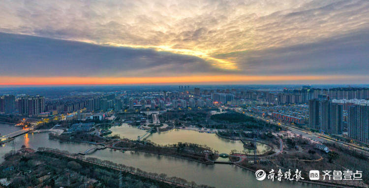 这里的黎明静悄悄,航拍幵山公园冬季清晨_单县_李春光_公园