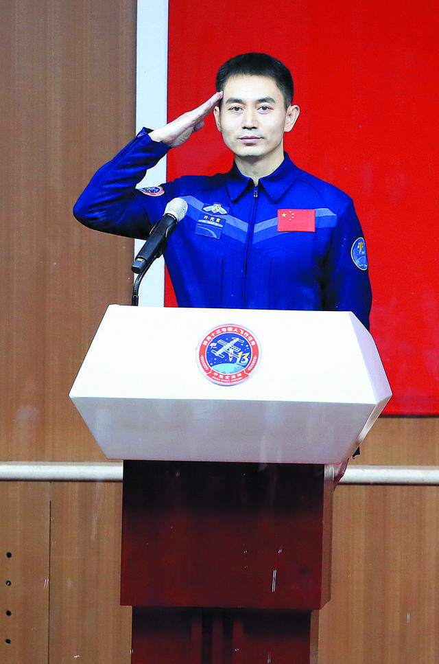 “80后”叶光富是地道成都人,是一二代航天员中的“小弟弟”,曾..._搜狐网