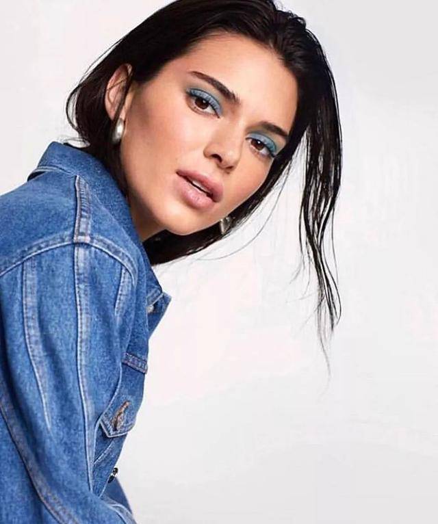 肯豆再次登顶全球最会赚钱模特明明可以做花瓶她偏要靠自己