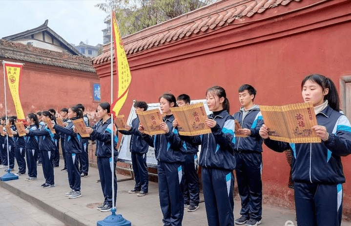 四川省资中县第三中学图片