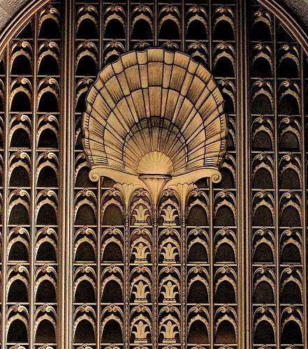 artdeco风格的设计充满激情,运用几何图案,简洁的线条,艳丽的色彩