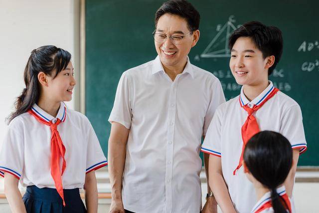 数学成绩很差 的女孩 大多有这4个特点 老师也没法帮 能力 逻辑思维 公式