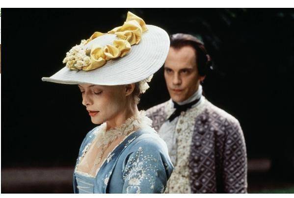 米歇尔·菲佛:鹰女,猫女,黄蜂女_角色_影片_电影