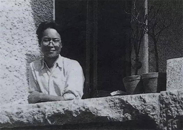 沈从文和张兆和穷小子迎娶白富美婚姻却成一场渣男现形记