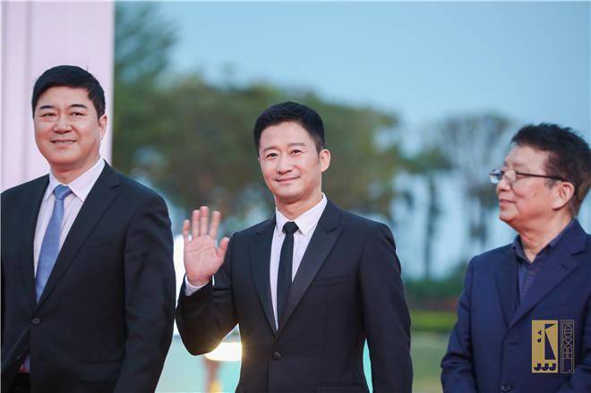 长津湖之水门桥闪耀金鸡吴京朱亚文帅气亮相