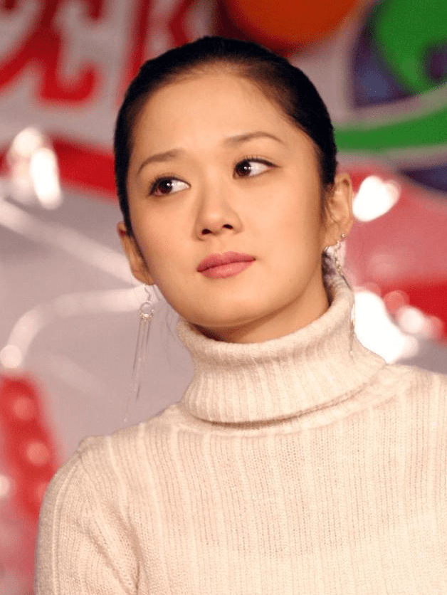 张娜拉在本人出道20周年的时分录了一个视频,在照片中咱们能够看到