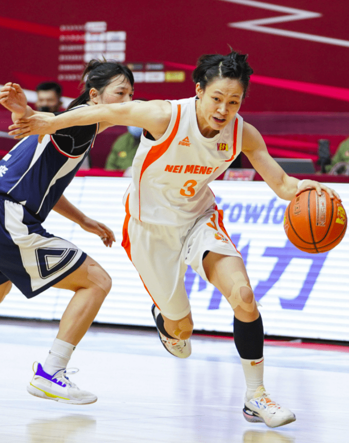 CBA|内蒙古女篮蝉联WCBA总冠军，杨力维获FMVP