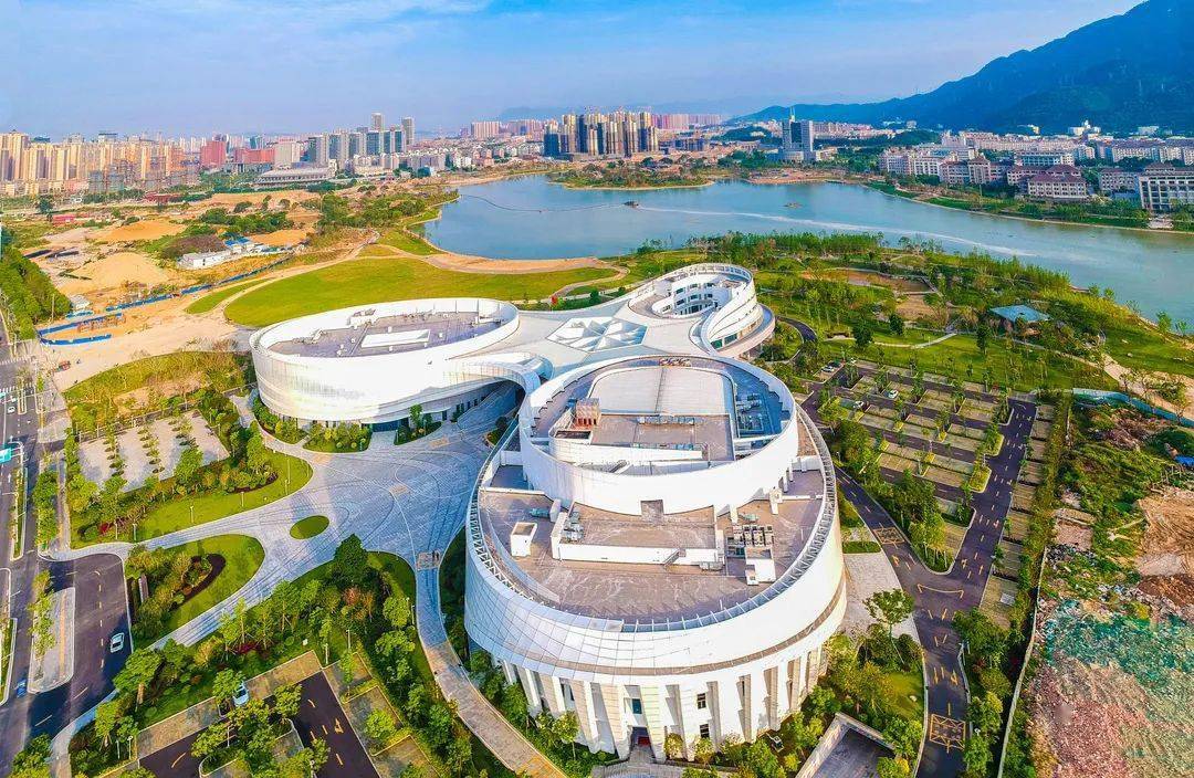 闽侯这么近那么美福州大学城挡不住的城市青春活力荷尔蒙