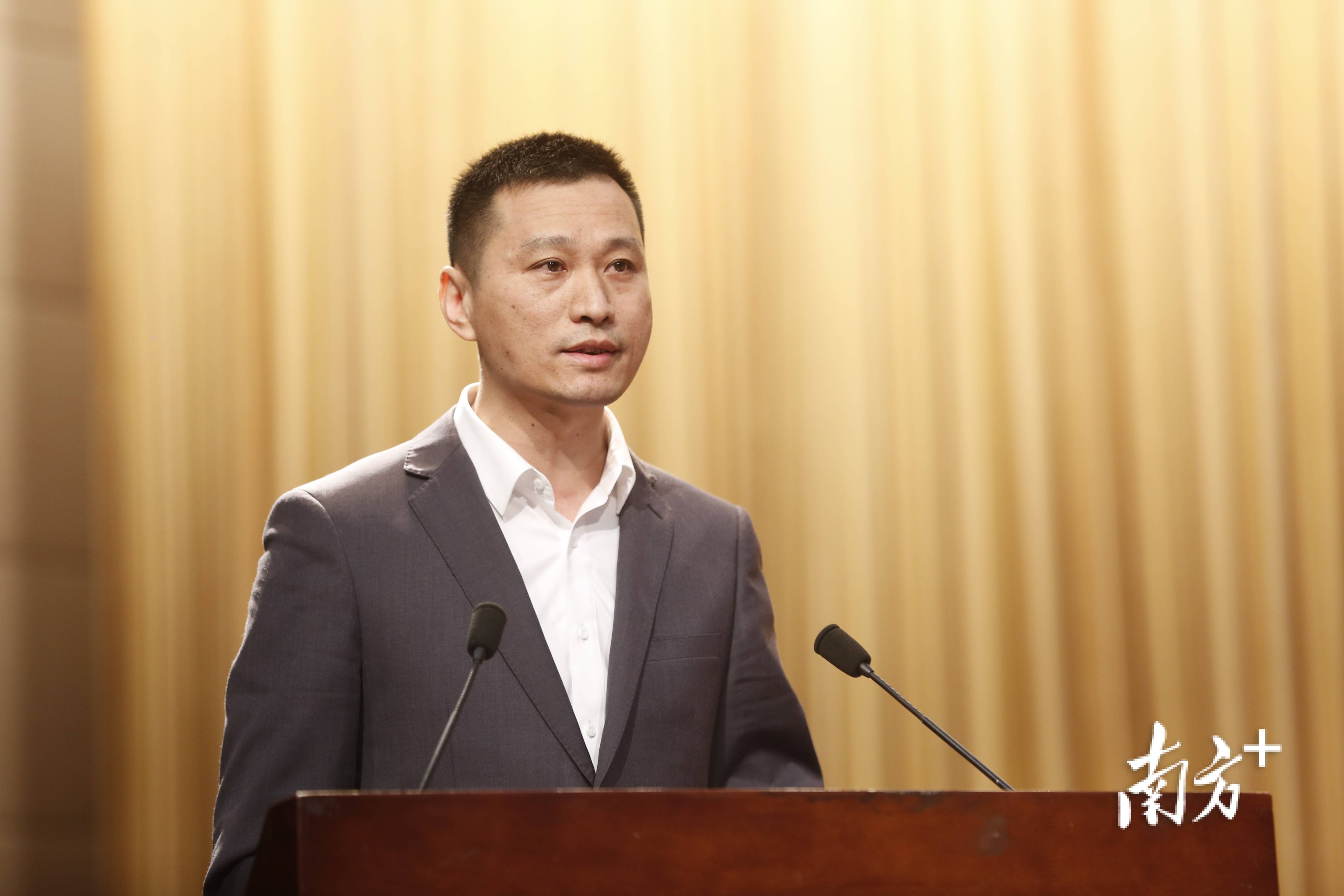 中山市国资委主任汤如烈.