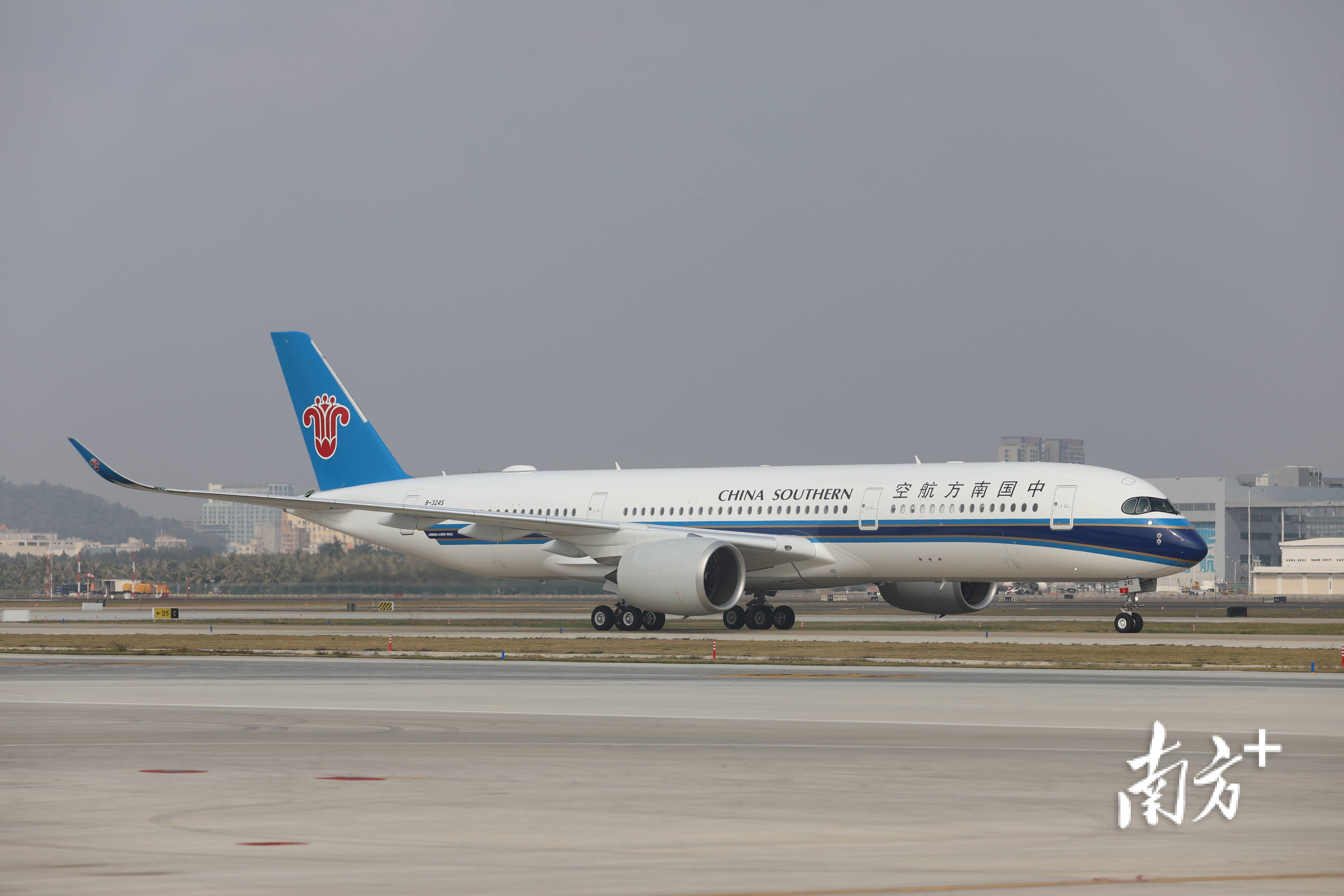 南航2架全新大型宽体客机a350落户深圳_旅客_飞机_空客