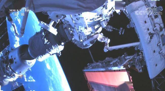 实验舱|空间站机械臂转位货运飞船试验取得圆满成功 为后续空间站在轨组装建造积累经验