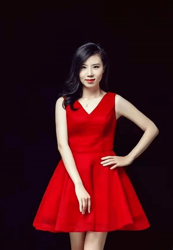 帅国家二级播音员,茂名市广播电视台专题节目《新闻聚焦》主持人,茂名