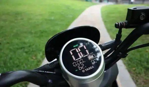 电动车充电方便插头 17c61e5860044c9aa6cde6fd71b0f552.jpeg