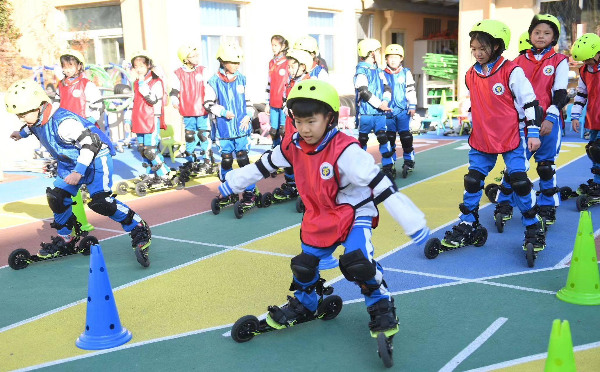 海淀|北京海淀首个小学“冰雪教室”亮相，可体验多个冬奥项目