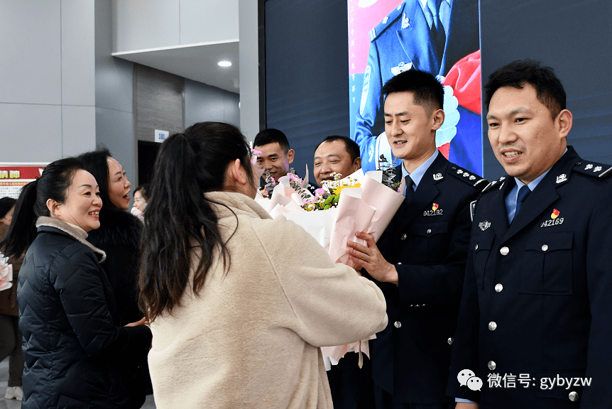 云城街道开展警察节慰问活动