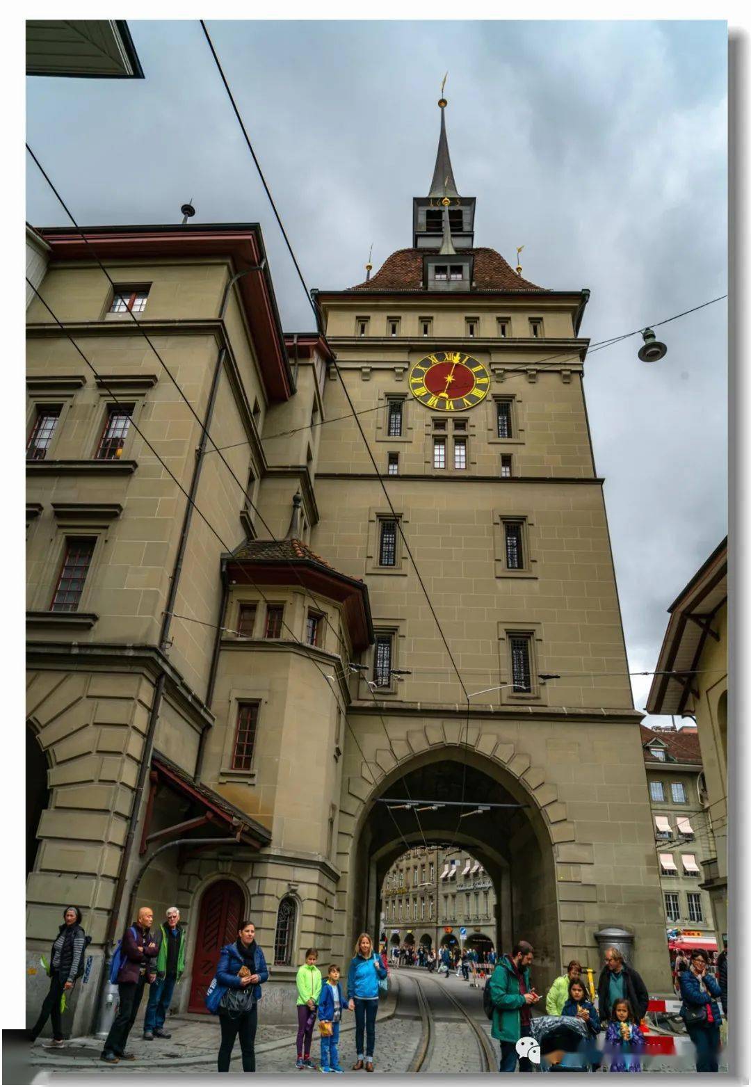 伯尔尼和开放的瑞士联邦议会大厦瑞士风光之二