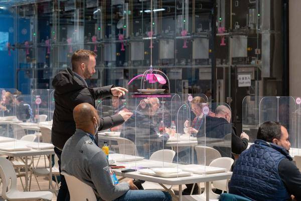 走近冬奥|冬奥手记：机器人“大厨”上岗