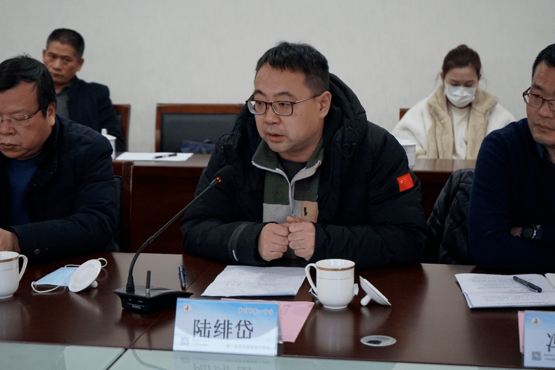 淮安市政府张柏副秘书长一行莅临我校观摩食育中心并举行座谈会_服务