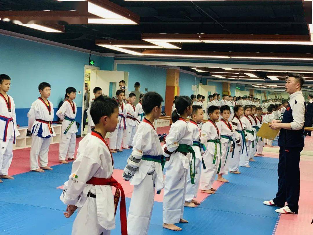 真正的黑带,不追求虚荣,而衷情于黑带真正的意义和尊严所在!