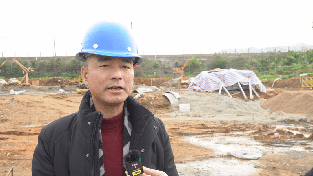 邱永华:我公司在2021年11月广州安茂公司,广东建筑工程机械施工有限