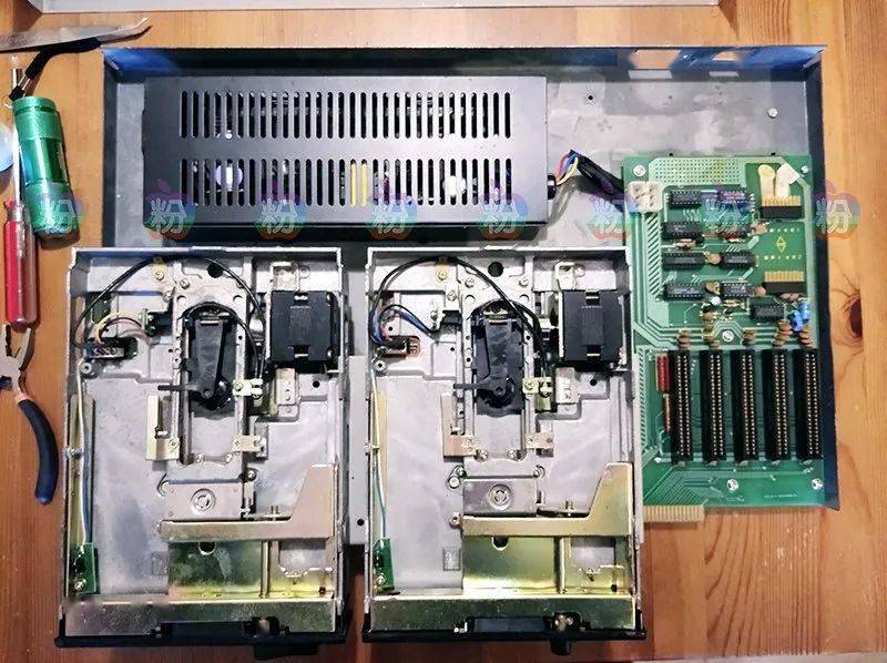 极客逻辑 GeekLogic - APPLE II 的影子——仿制机