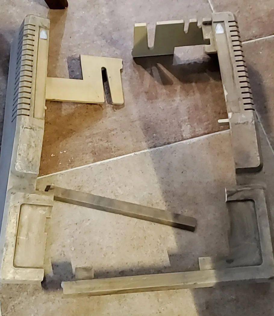 极客逻辑 GeekLogic - APPLE II 的影子——仿制机