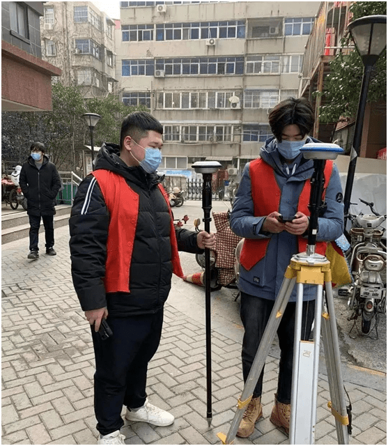 疫情|技能抗疫，这群大学生在抗疫一线“大显身手”