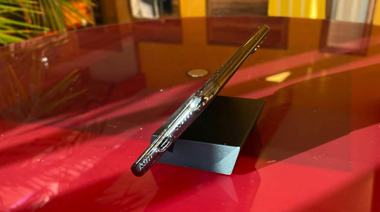 又一款 USB-C 接口的苹果 iPhone X 改装成功，还支持防水