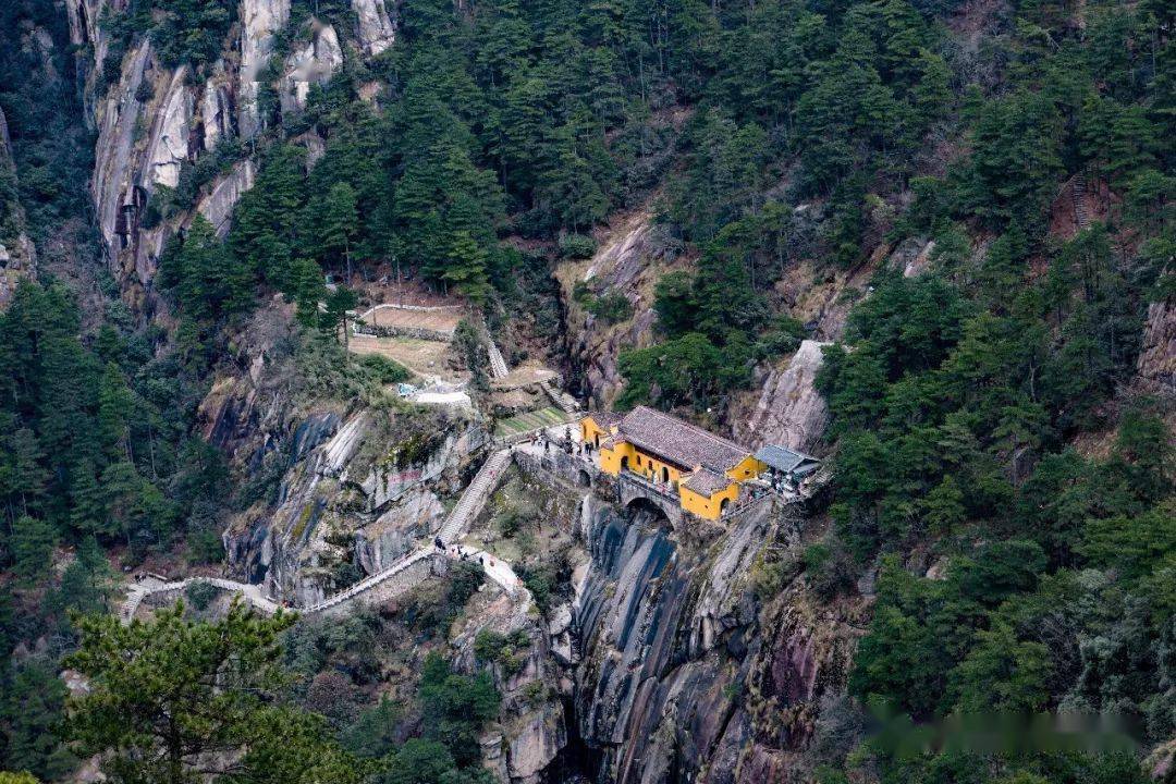 九華山寺院不是一般接地氣