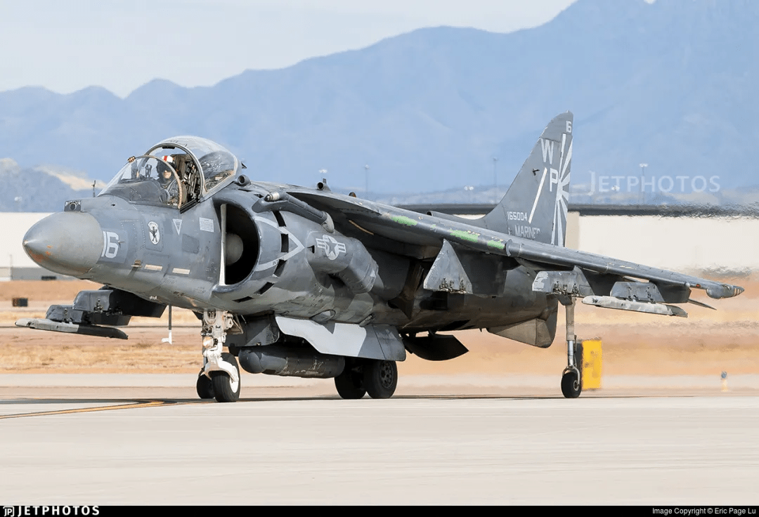 美国好莱坞大片《真实的谎言》中的AV-8B战斗机现在在哪？_搜狐网