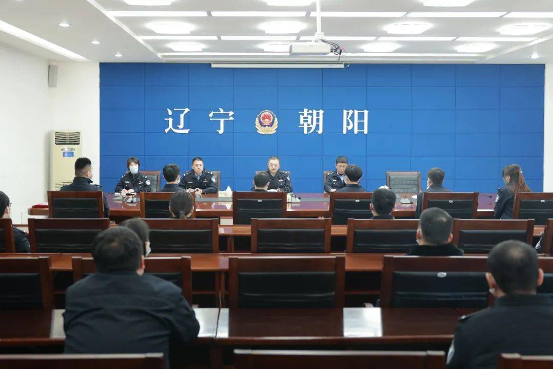 证上岗,不仅加强了辅警队伍的正规化管理,更推动了朝阳公安队伍正规化