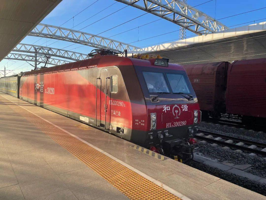 定边火车站自1月19日起恢复运行西安银川k323次旅客列车